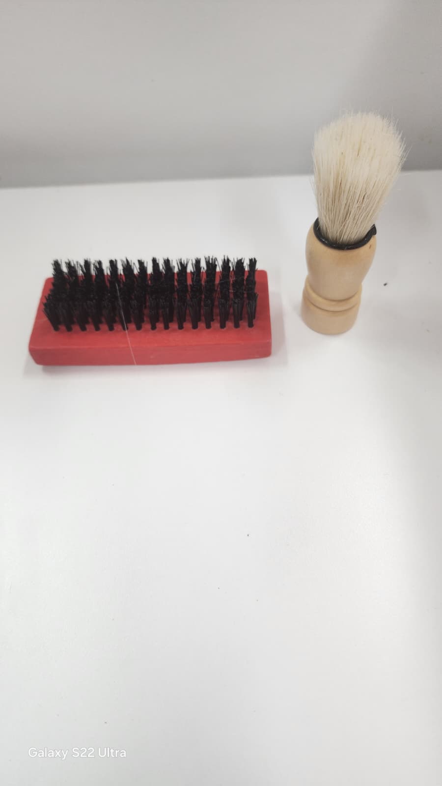 Shoe Polish Applier
